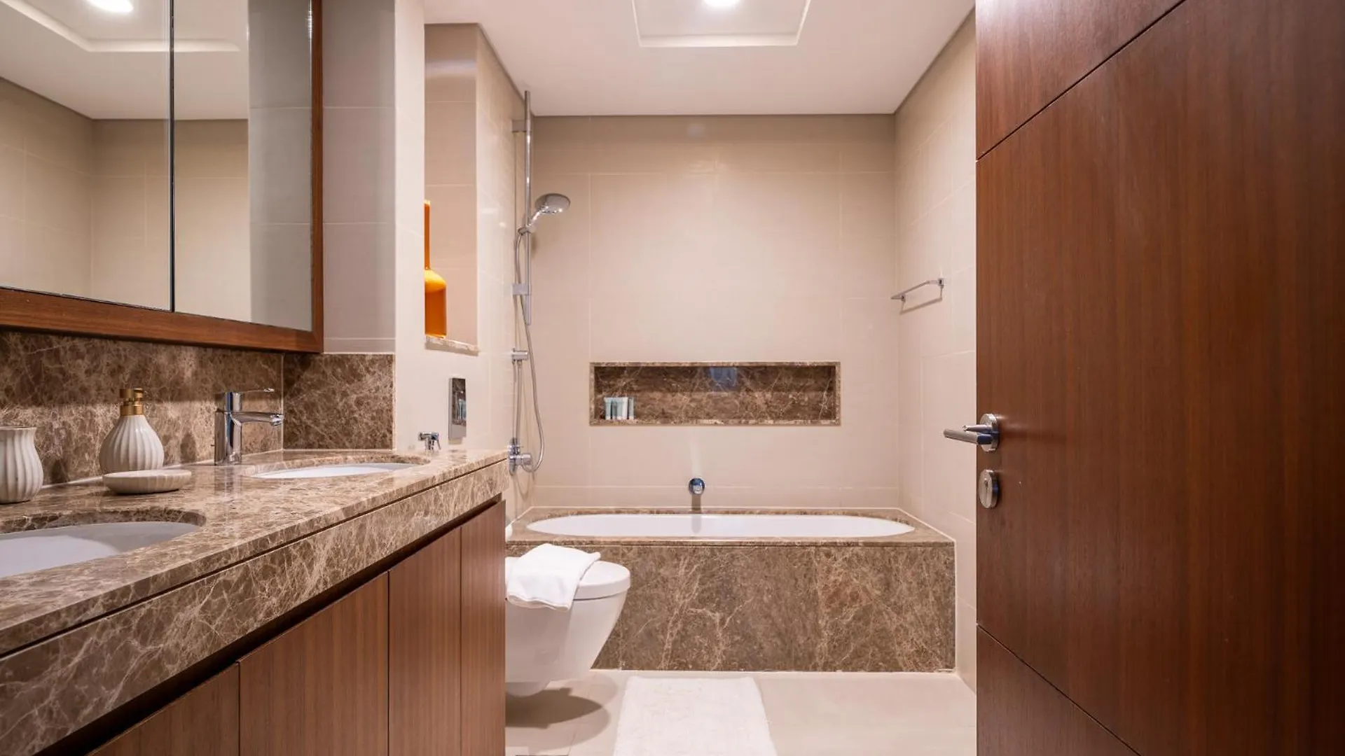 Alh Vacay Alluring 1 Bedroom In Vida Residences - The Hills Dubai United Arab Emirates