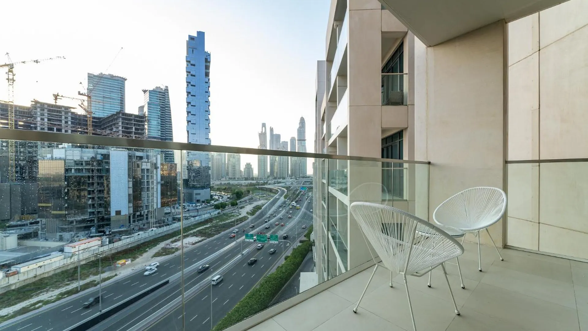 Alh Vacay Alluring 1 Bedroom In Vida Residences - The Hills Dubai